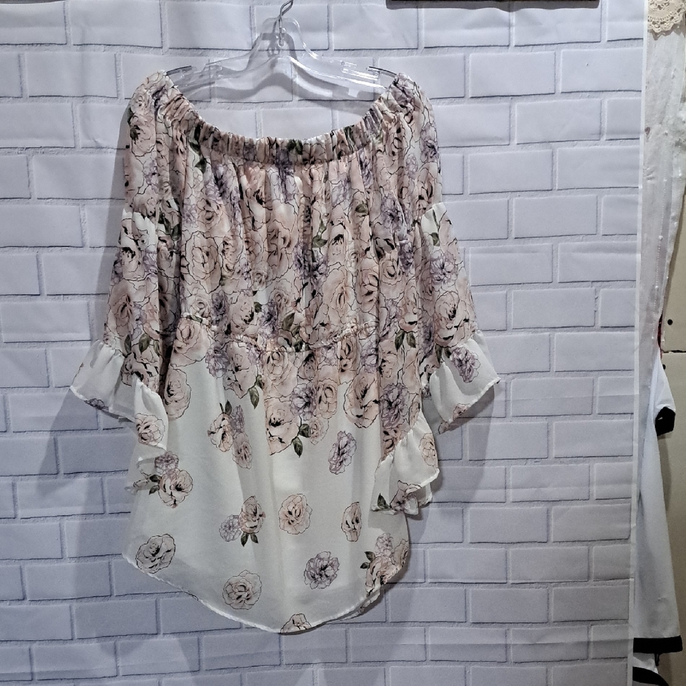 Streetwear Society Floral Off-Shoulder Blouse - Cream and Pink